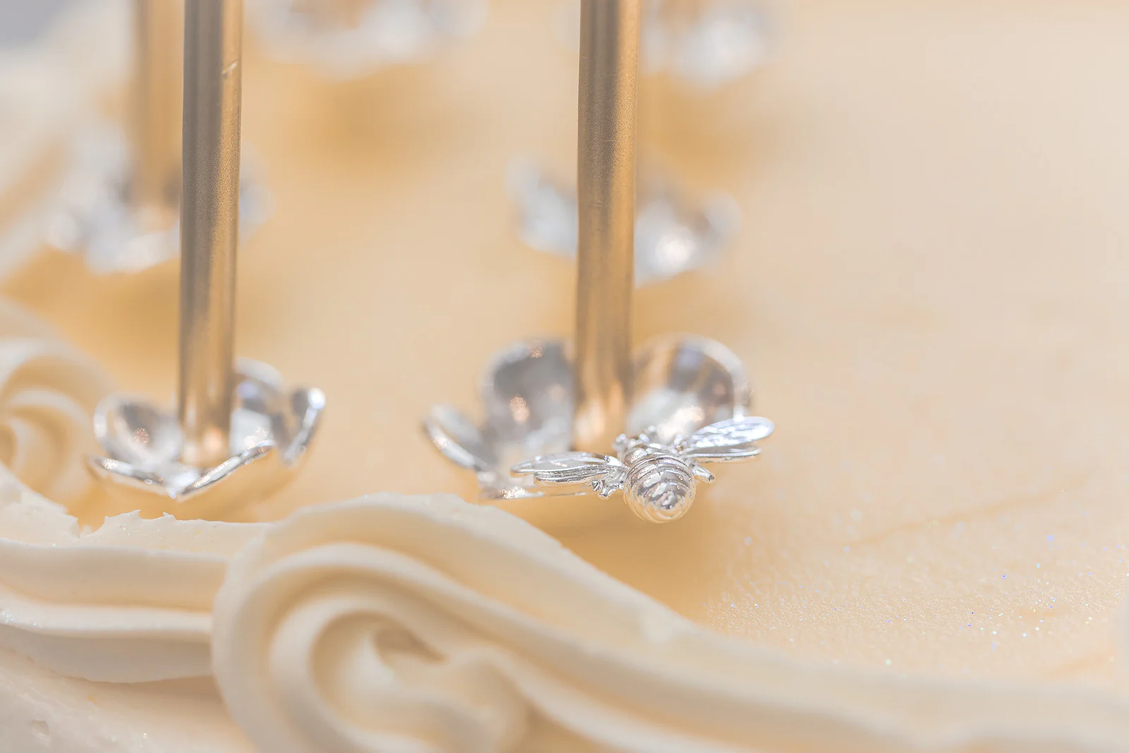 Silver Celebration Candle Holders Buttercup Collection - Image 3