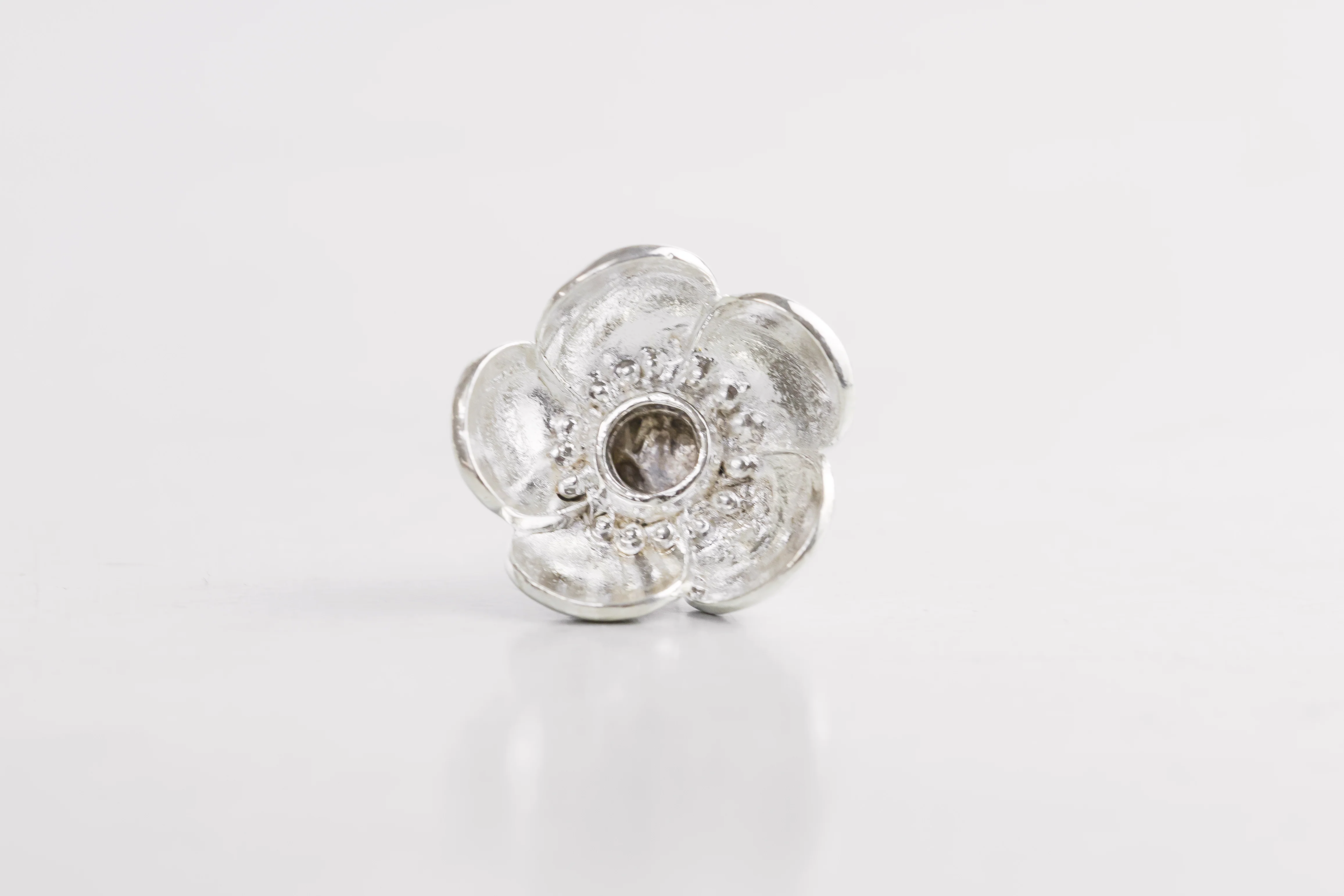 Silver Celebration Candle Holders Buttercup Collection - Image 4